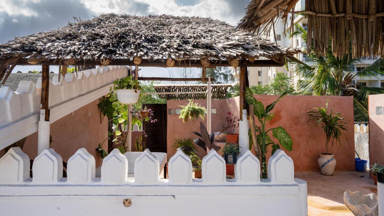 Hostel Tulia House Backpackers Mombasa Zewnętrze zdjęcie
