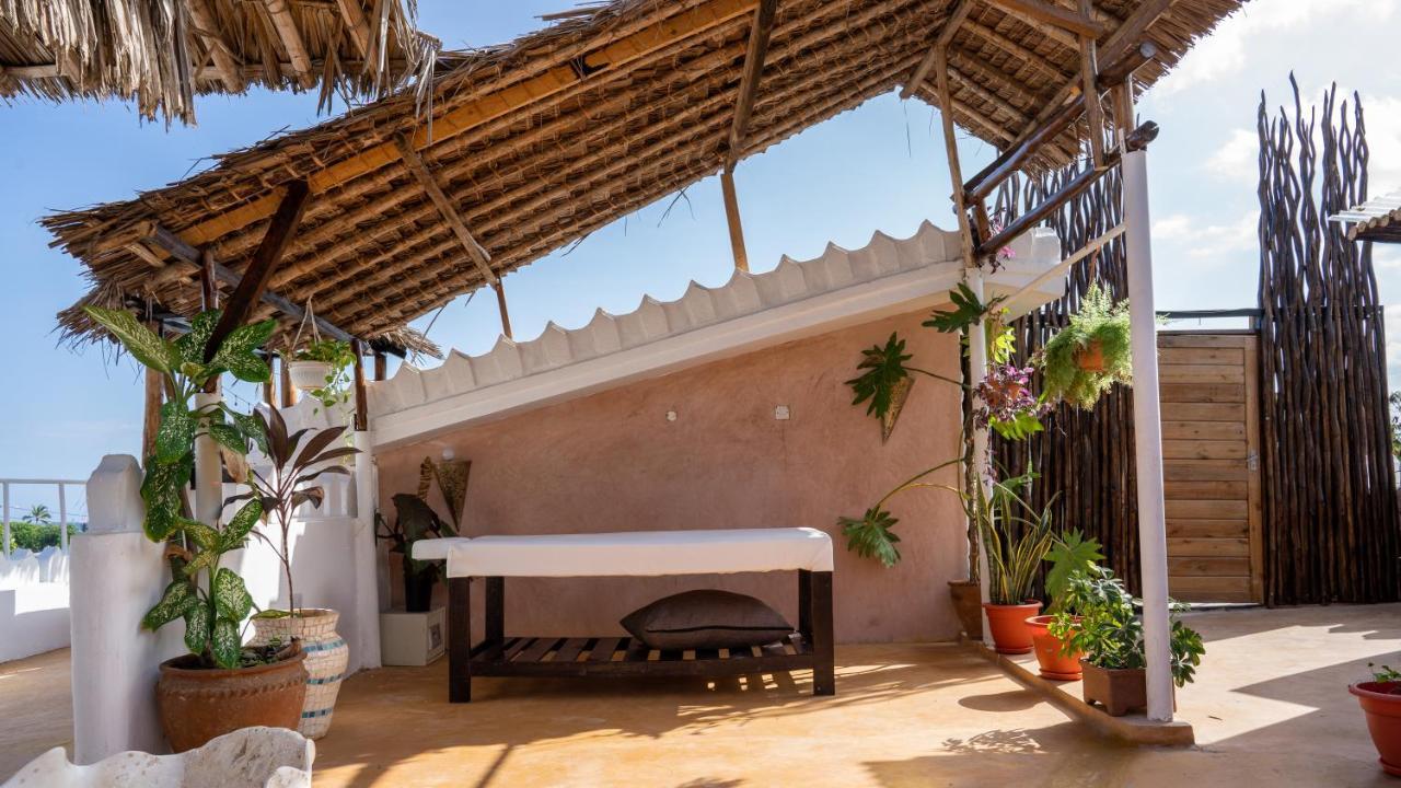Hostel Tulia House Backpackers Mombasa Zewnętrze zdjęcie